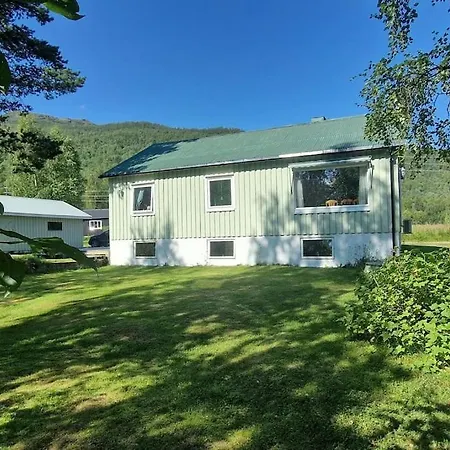 House Holiday home Overbygd